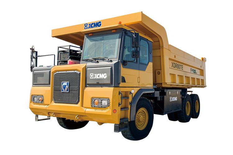 关于凿岩台车,下列说法错误的是( )。