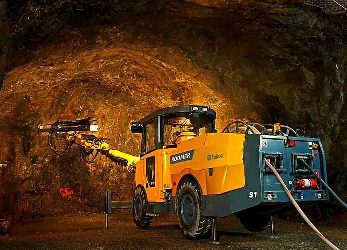 凿岩台车的分类 凿岩台车的分类