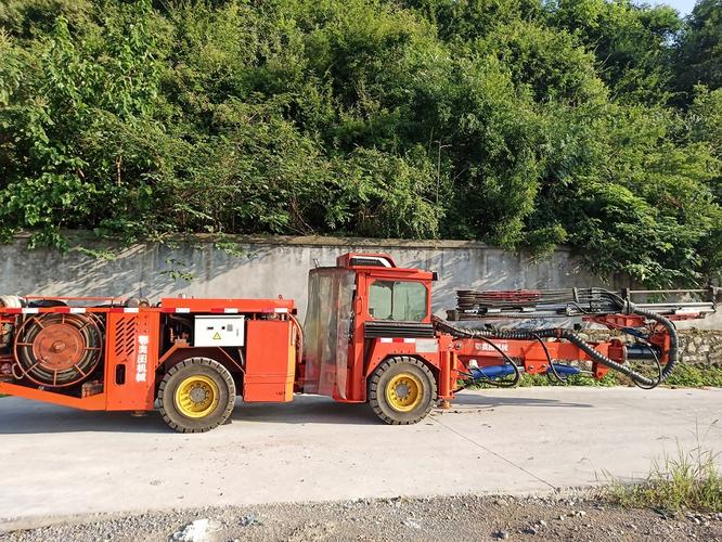 【建标知网】凿岩台车用钎杆及钻杆 T/CSCS 046-2023