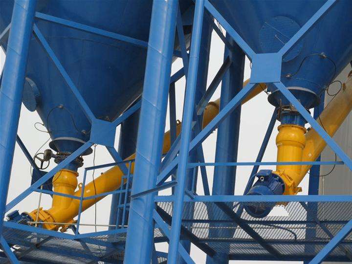 攪拌（bàn）站輸送機