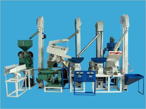 原糧鬥式提升機多台圖片 原糧鬥式提升機多台圖片(piàn)