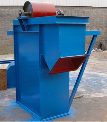 TD160鬥式提升機