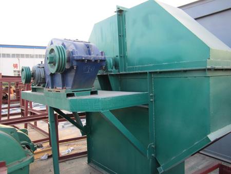 高（gāo）速板鏈鬥式提升機