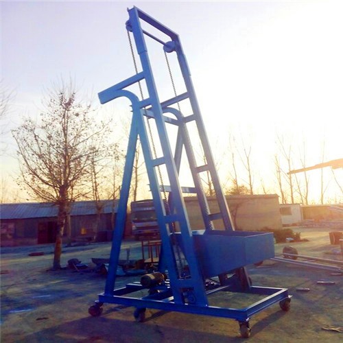 自動卸料（liào）翻鬥式提（tí）升機