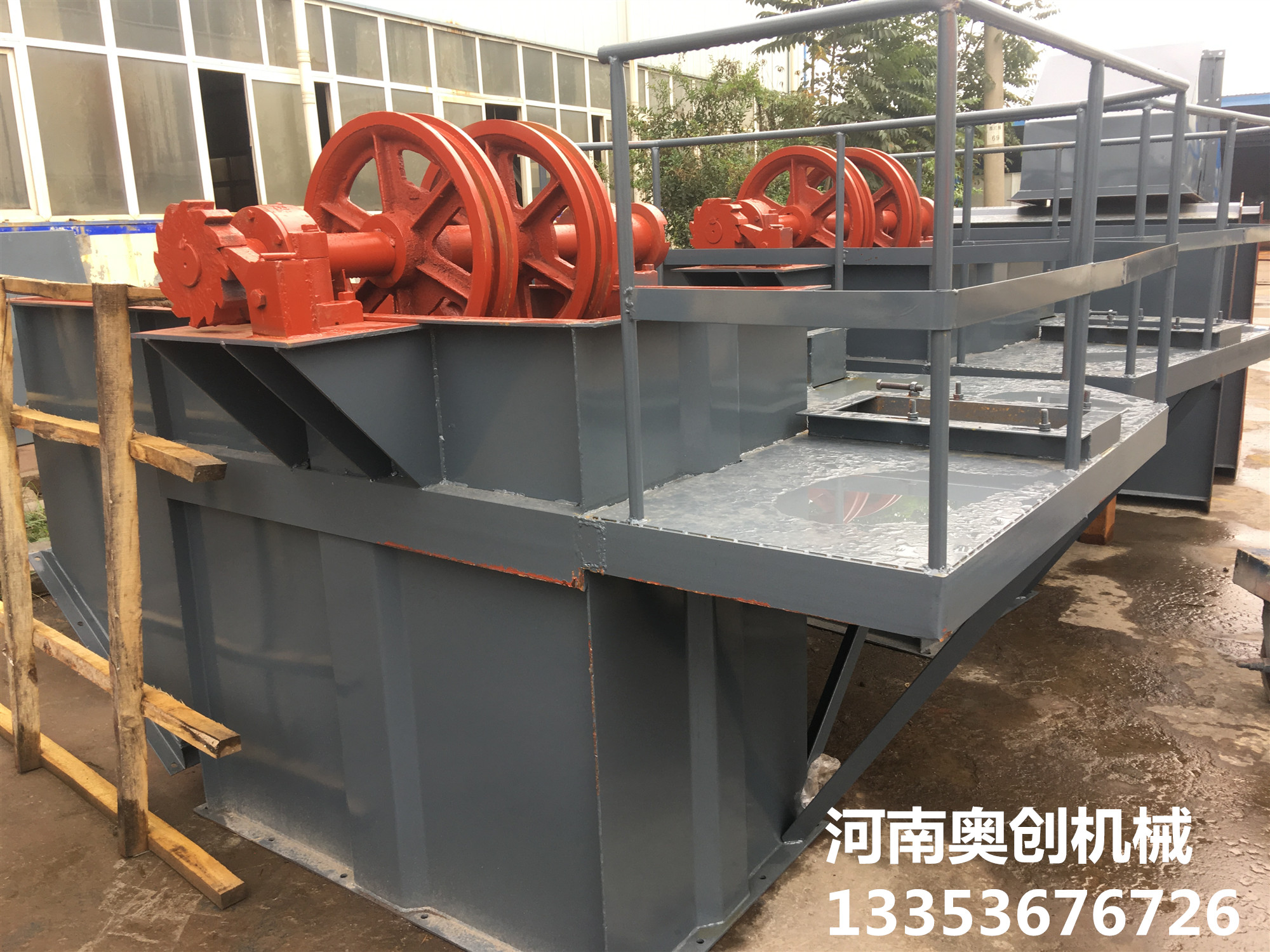 不同類型鬥式提升機如何正常更（gèng）換鏈條