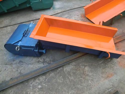 電磁振動給料機 電磁振動給(gěi)料機