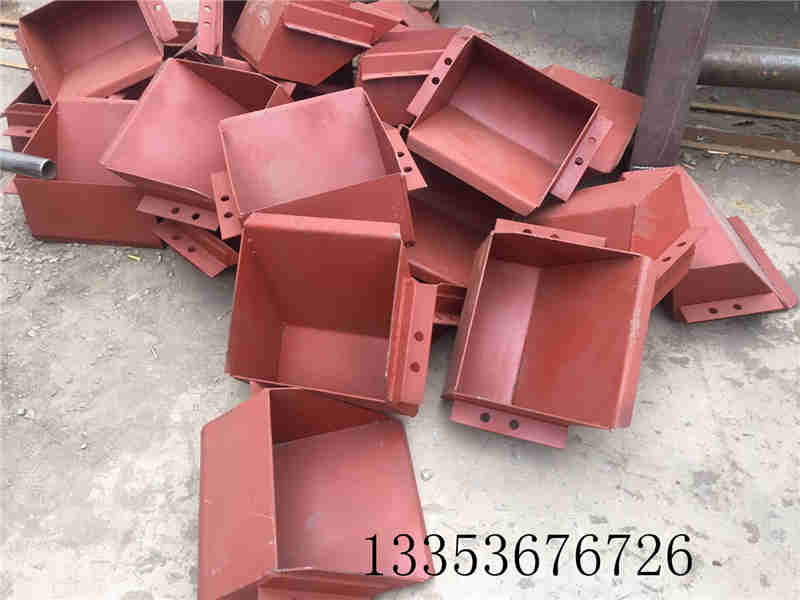 鬥式提升（shēng）機料（liào）鬥