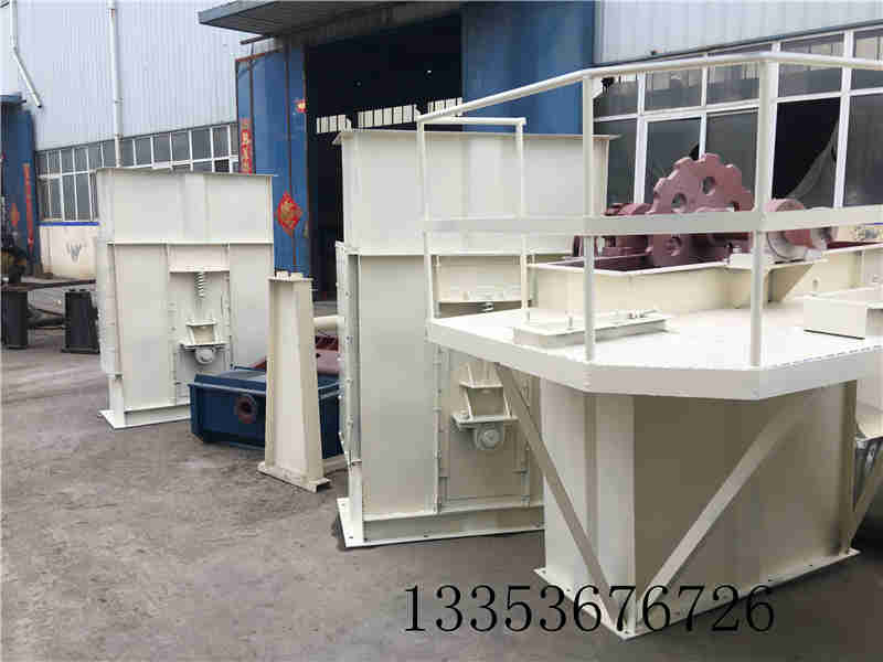 板鏈鬥式提升機NE30 板鏈鬥式提升(shēng)機(jī)NE30