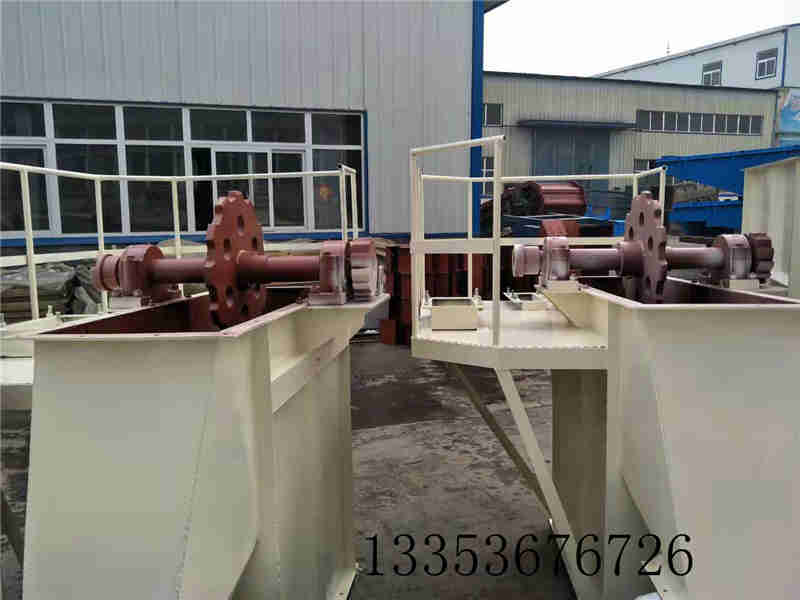 板鏈鬥式提升機簡介1