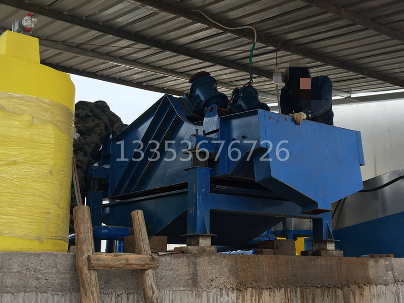 脫水篩現（xiàn）場1