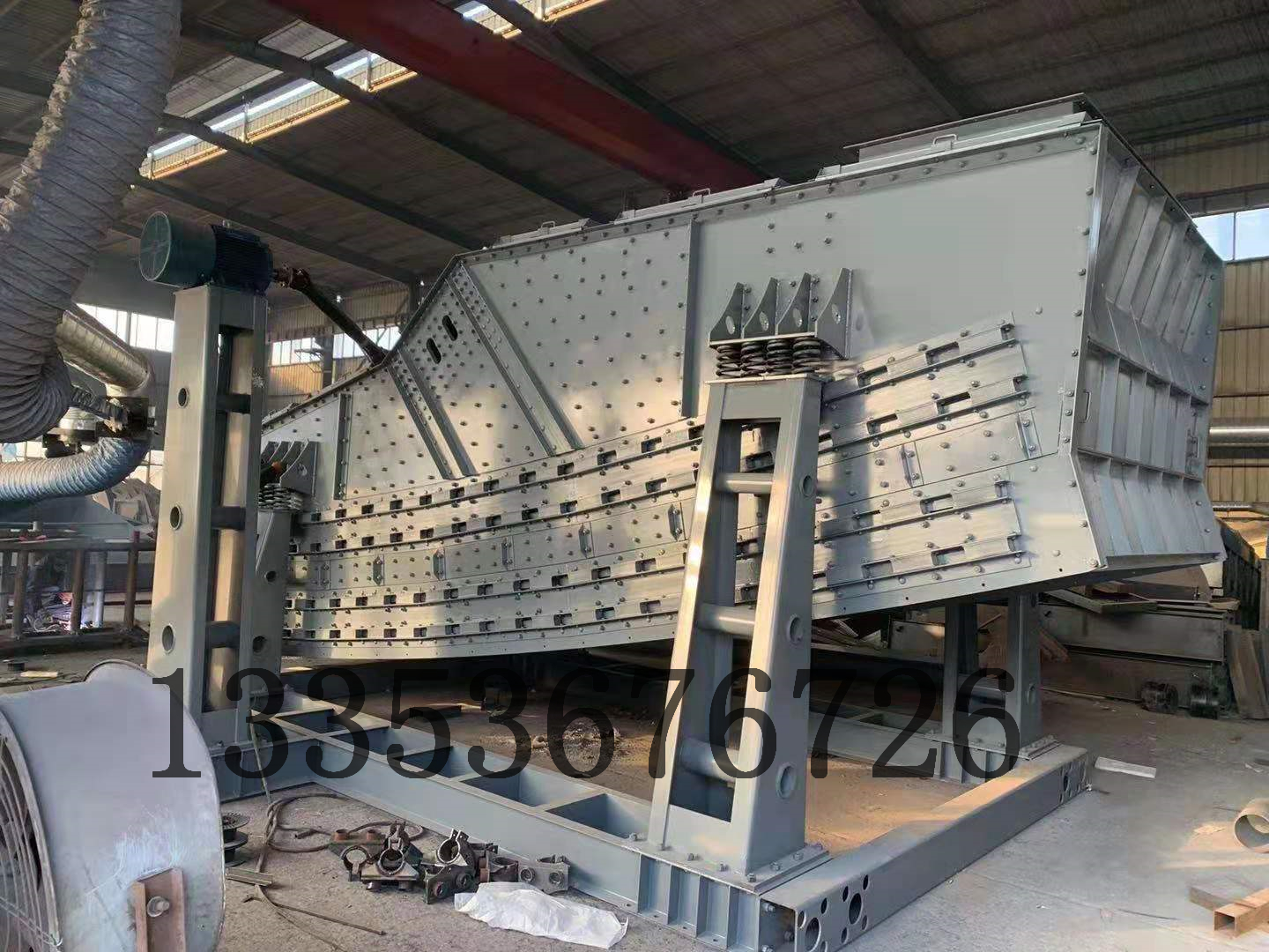 2575香蕉（jiāo）型雙層高頻弛張篩2