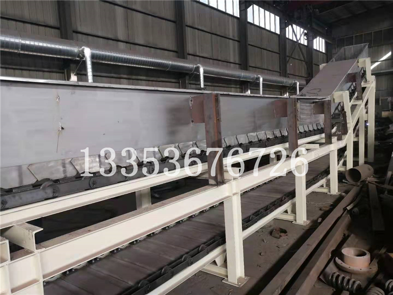 易腐化工原料輸送量大時選擇不鏽鋼鱗板輸送機可滿足需求