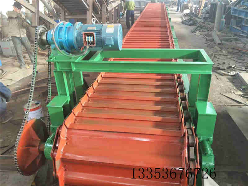 鋼鐵碎渣回爐耐高溫鱗（lín）板輸送機1
