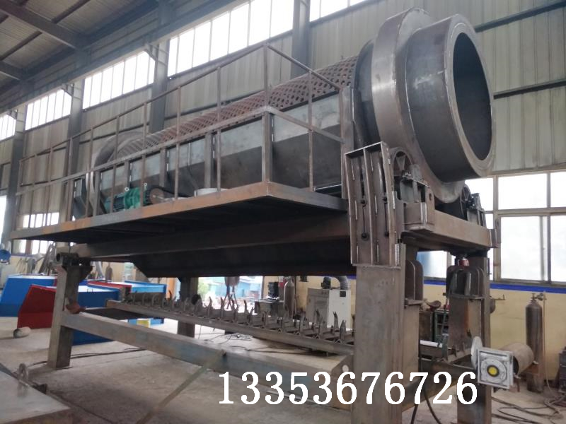 礦山大（dà）石塊如（rú）何挑選適合的滾（gǔn）筒篩石機？