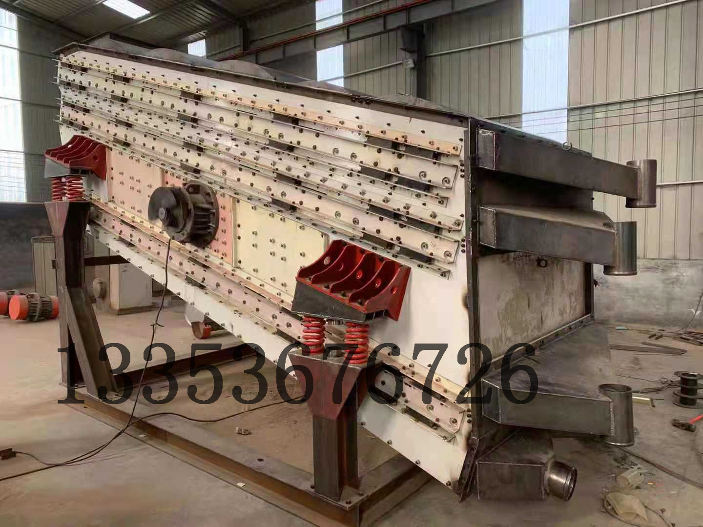 石灰石弛張沸騰篩不同規格型號的（de）選用須知及使用與（yǔ）維護1