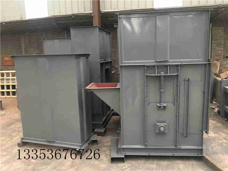 關於鬥式提升機輸送鏈斷裂或是卡頓應該（gāi）怎麽解決呢？