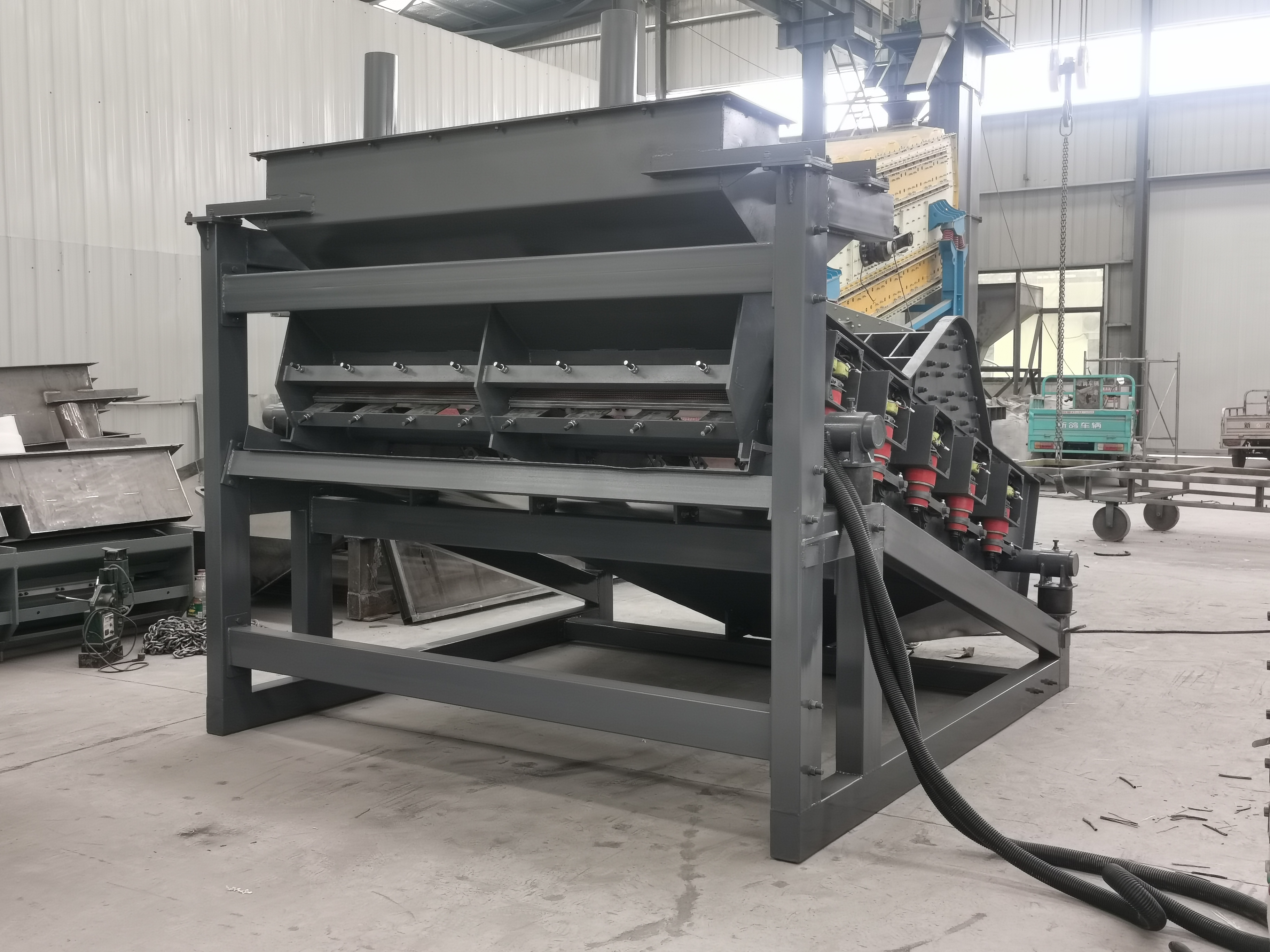 高頻直線振動篩（shāi）的振動電機