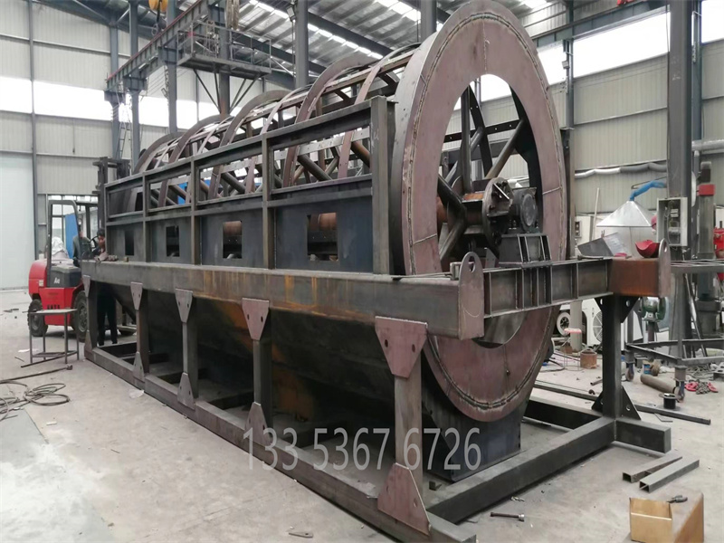 大型2480滾筒篩左視圖（tú）