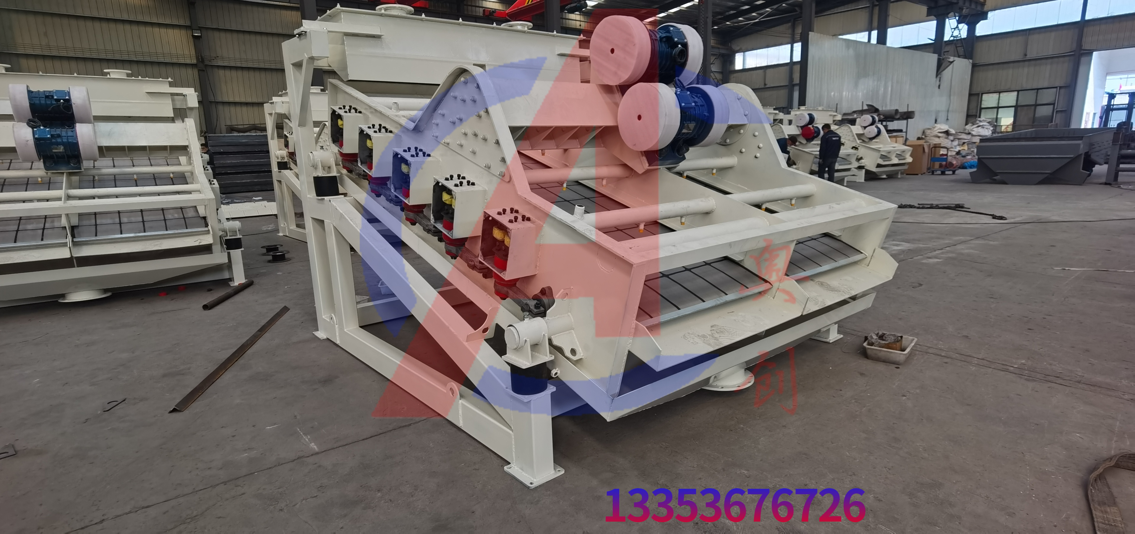 尾礦泥漿使用(yòng)高(gāo)頻電(diàn)磁篩(shāi)脫(tuō)水