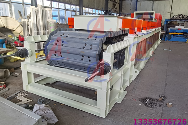 鱗（lín）板輸送機與（yǔ）刮板輸送機區別