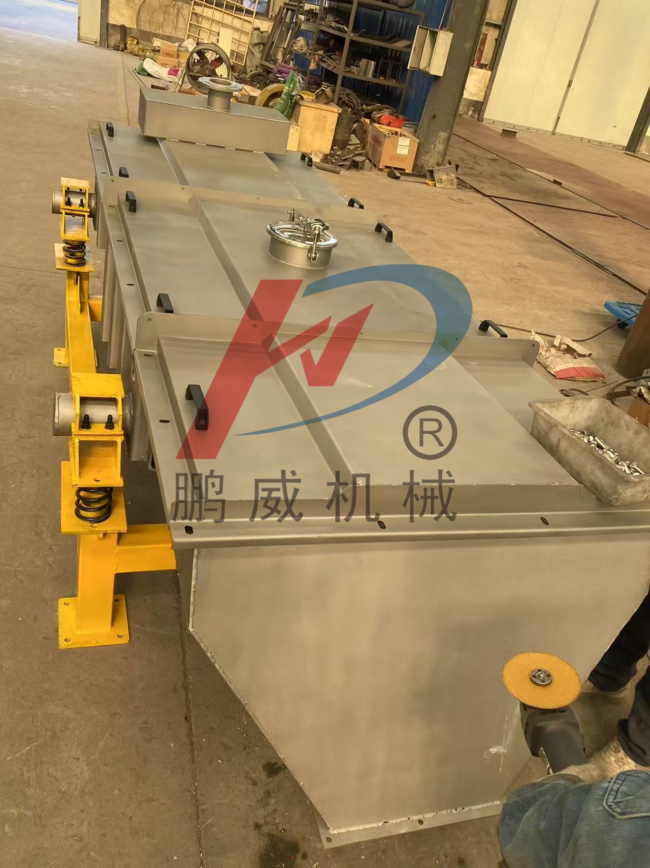 不鏽鋼直（zhí）線篩在醫藥行（háng）業的應用